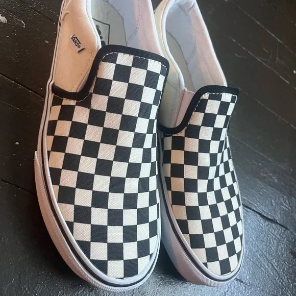 Vans Checkerboard Slip-On Sneakers - Picture 2 of 6